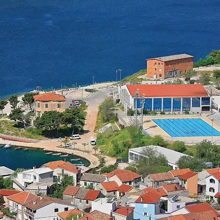 Awesome In Sibenik With Wifi *