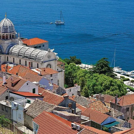 Casa de Férias Iv Iii Šibenik