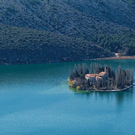 Iv Iii Сasa de vacaciones Jadrija