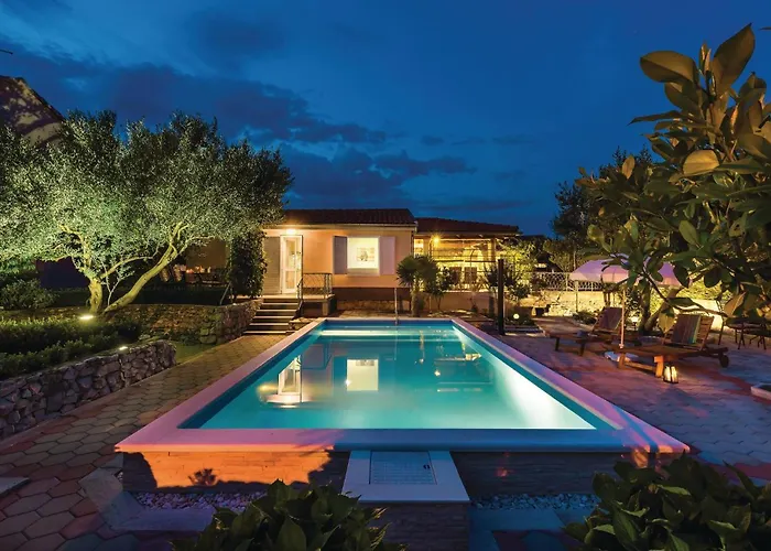 בית נופש Iv Iii *